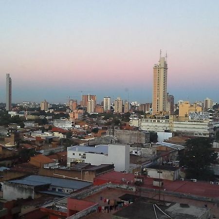Estudio En El Centro De Asunción Exterior foto